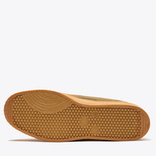 Load image into Gallery viewer, Military Gum Low Top - Military Green