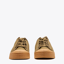 Load image into Gallery viewer, Military Gum Low Top - Military Green