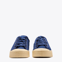 Load image into Gallery viewer, Military Gum Low Top - Navy